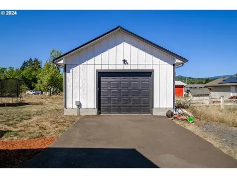 1224 49th Avenue Sweet Home OR 97386