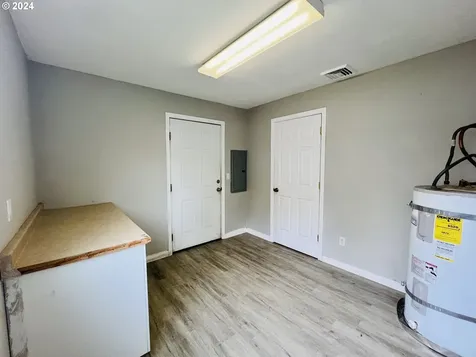 262 Pine Street Sutherlin OR 97479