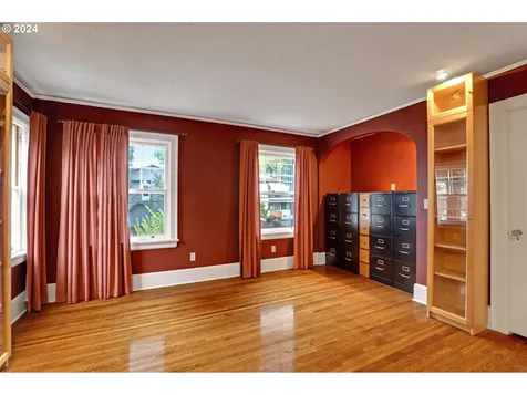 35 SE 60th Avenue Portland OR 97215
