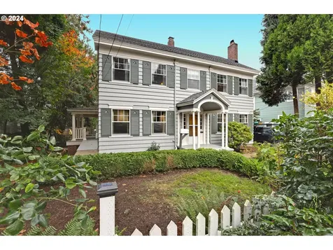 35 SE 60th Avenue Portland OR 97215