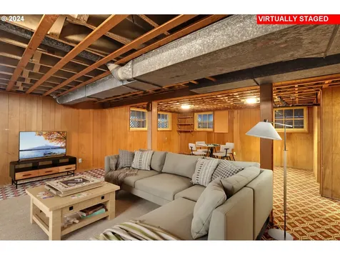 35 SE 60th Avenue Portland OR 97215