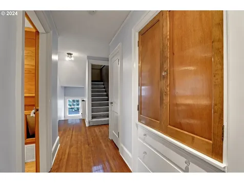 35 SE 60th Avenue Portland OR 97215