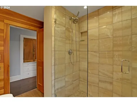 35 SE 60th Avenue Portland OR 97215