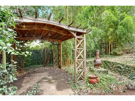35 SE 60th Avenue Portland OR 97215