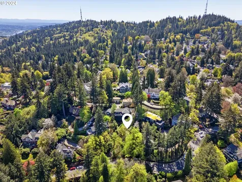 2515 SW Hillcrest Drive Portland OR 97201