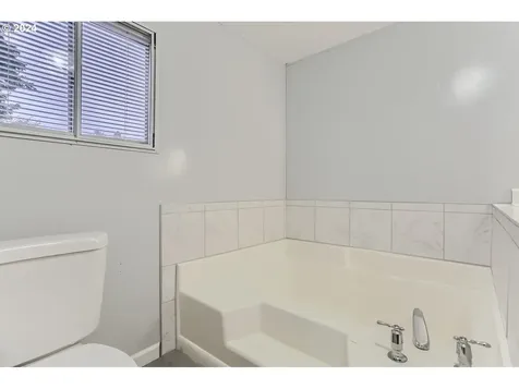 507 N 19th Avenue Cornelius OR 97113