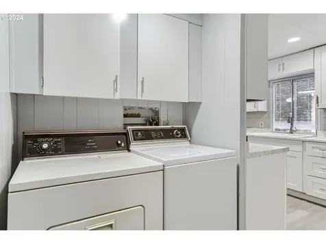 507 N 19th Avenue Cornelius OR 97113