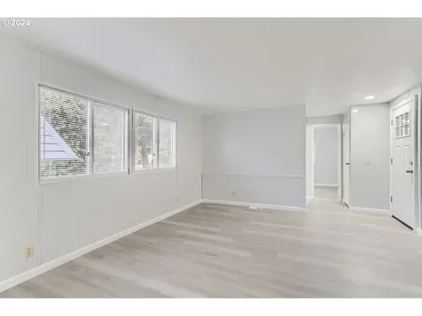 507 N 19th Avenue Cornelius OR 97113