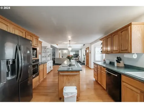 27028 Greenville Road Sweet Home OR 97386