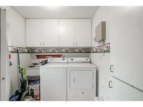 27028 Greenville Road Sweet Home OR 97386
