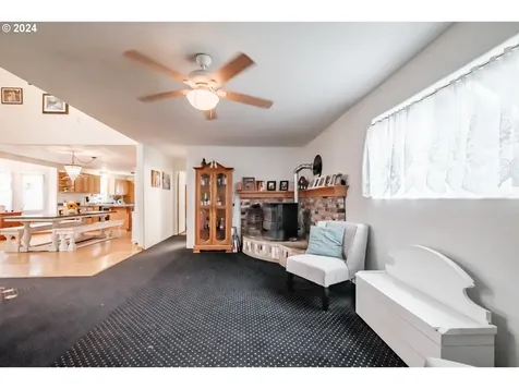 27028 Greenville Road Sweet Home OR 97386