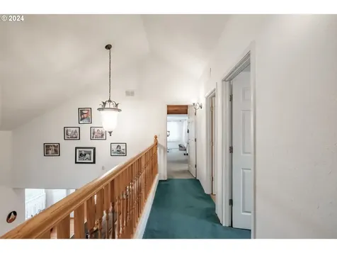 27028 Greenville Road Sweet Home OR 97386