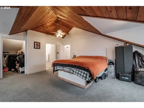 27028 Greenville Road Sweet Home OR 97386
