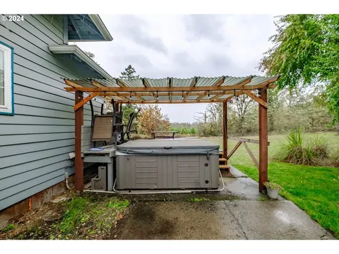 27028 Greenville Road Sweet Home OR 97386