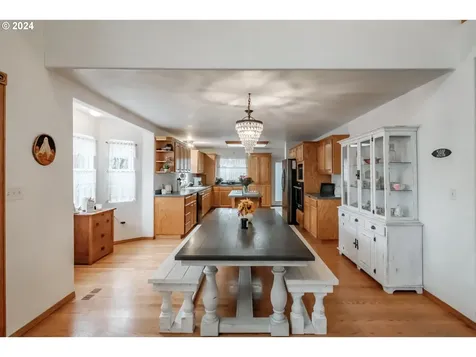 27028 Greenville Road Sweet Home OR 97386