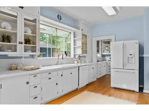 2029 SW Montgomery Drive Portland OR 97201