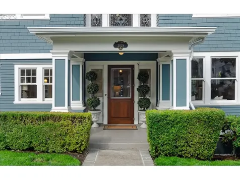 2029 SW Montgomery Drive Portland OR 97201