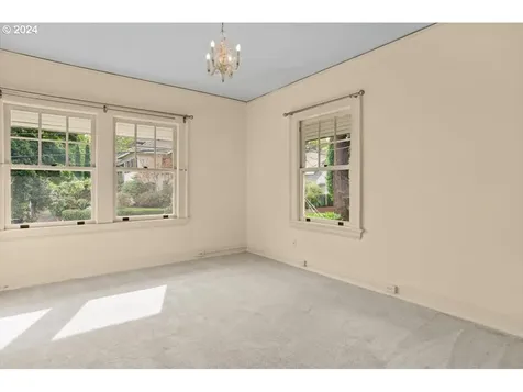 2029 SW Montgomery Drive Portland OR 97201