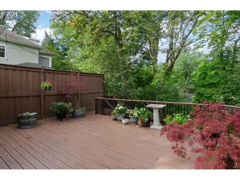2029 SW Montgomery Drive Portland OR 97201