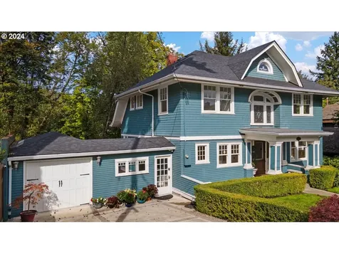 2029 SW Montgomery Drive Portland OR 97201