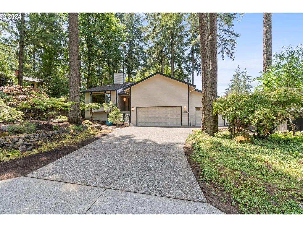 2004 Ridgewood Lane Lake Oswego OR 97034
