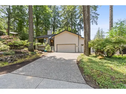 2004 Ridgewood Lane Lake Oswego OR 97034