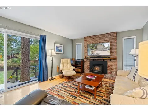 2004 Ridgewood Lane Lake Oswego OR 97034