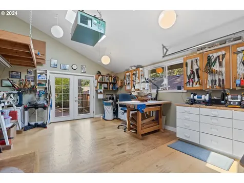 2004 Ridgewood Lane Lake Oswego OR 97034