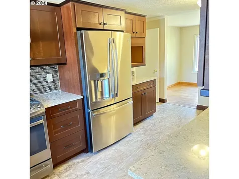 3906 Se Douglas Court Troutdale OR 97060