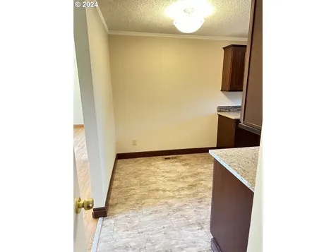 3906 Se Douglas Court Troutdale OR 97060