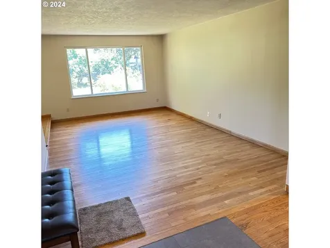 3906 Se Douglas Court Troutdale OR 97060