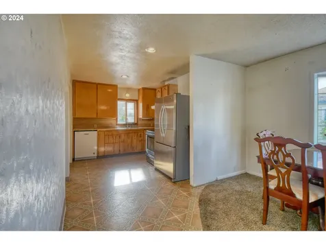 3810 NE Riverside Avenue Pendleton OR 97801