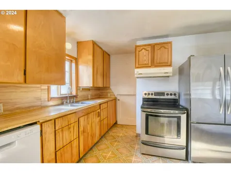 3810 NE Riverside Avenue Pendleton OR 97801
