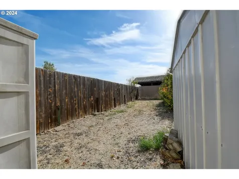 3810 NE Riverside Avenue Pendleton OR 97801