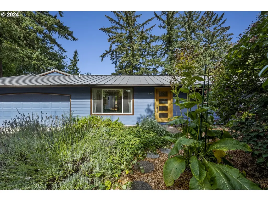 7103 Ne Going Street Portland OR 97218
