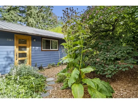 7103 Ne Going Street Portland OR 97218