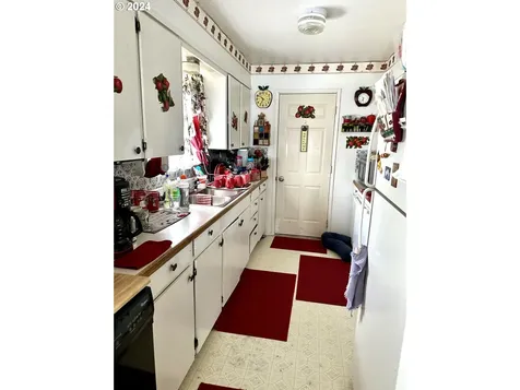 2765/2751 Myrtle Street Baker City OR 97814