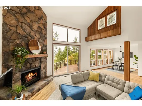 2827 Ne Rocky Butte Road Portland OR 97220