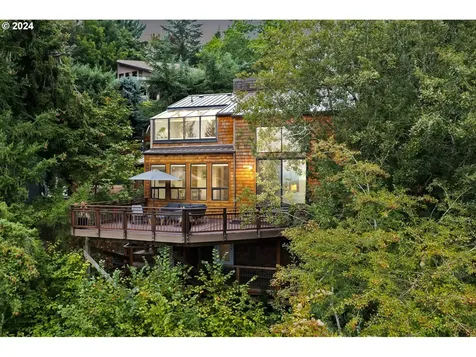 2827 Ne Rocky Butte Road Portland OR 97220