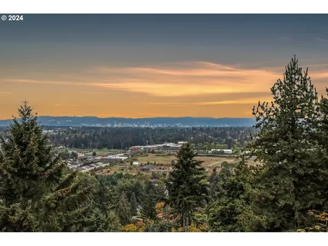 2827 Ne Rocky Butte Road Portland OR 97220
