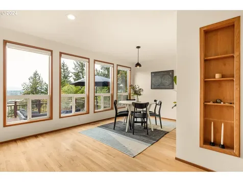 2827 Ne Rocky Butte Road Portland OR 97220