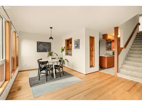 2827 Ne Rocky Butte Road Portland OR 97220