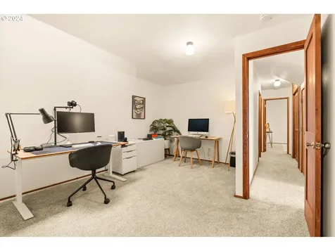 2827 Ne Rocky Butte Road Portland OR 97220