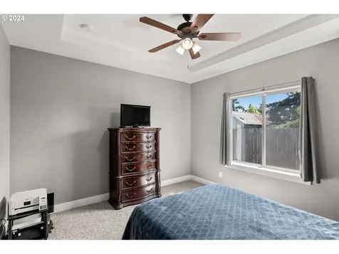 1060 Kennedy Street Woodburn OR 97071