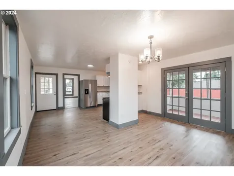 109 Eluria Street Oregon City OR 97045