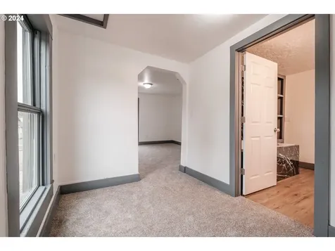 109 Eluria Street Oregon City OR 97045