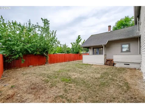 109 Eluria Street Oregon City OR 97045