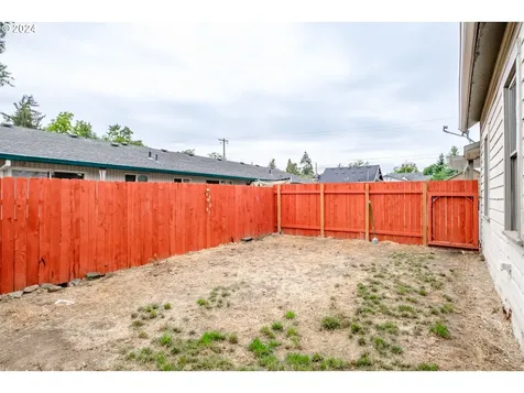 109 Eluria Street Oregon City OR 97045