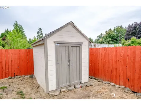 109 Eluria Street Oregon City OR 97045
