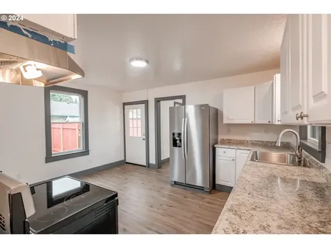 109 Eluria Street Oregon City OR 97045